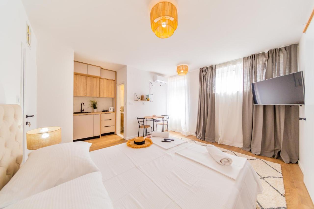 Central Seaside Residence Вис Экстерьер фото