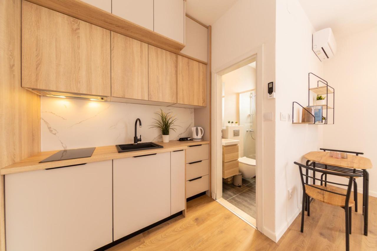 Central Seaside Residence Вис Экстерьер фото