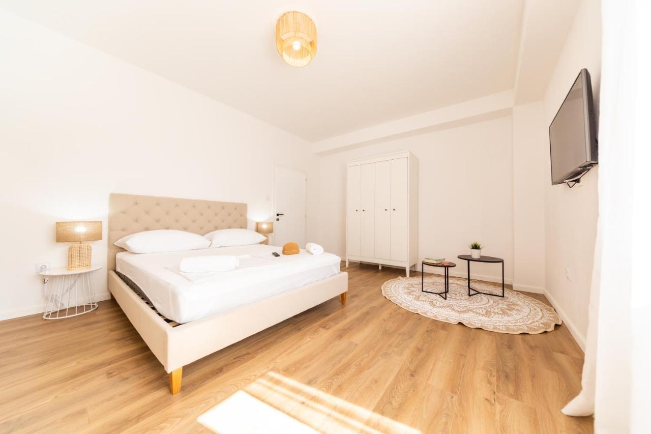 Central Seaside Residence Вис Экстерьер фото